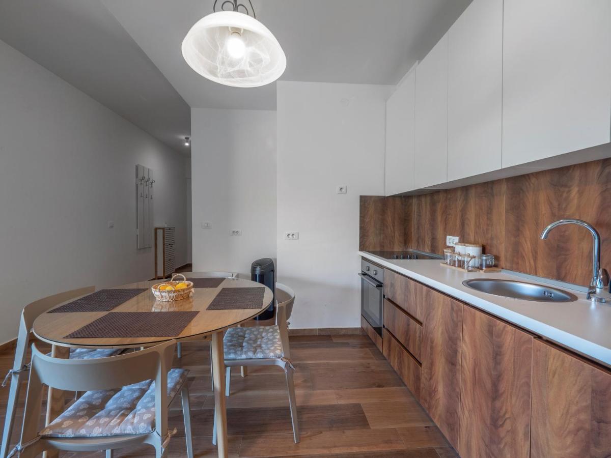 Apartments Garden Azure Будва Экстерьер фото